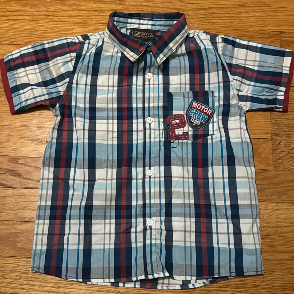 NWOT boys button down shirt sleeve shirt
